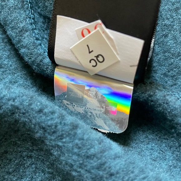 The North Face Women’s Crescent Full Zip Sweater Jacket - Picture 8 of 8